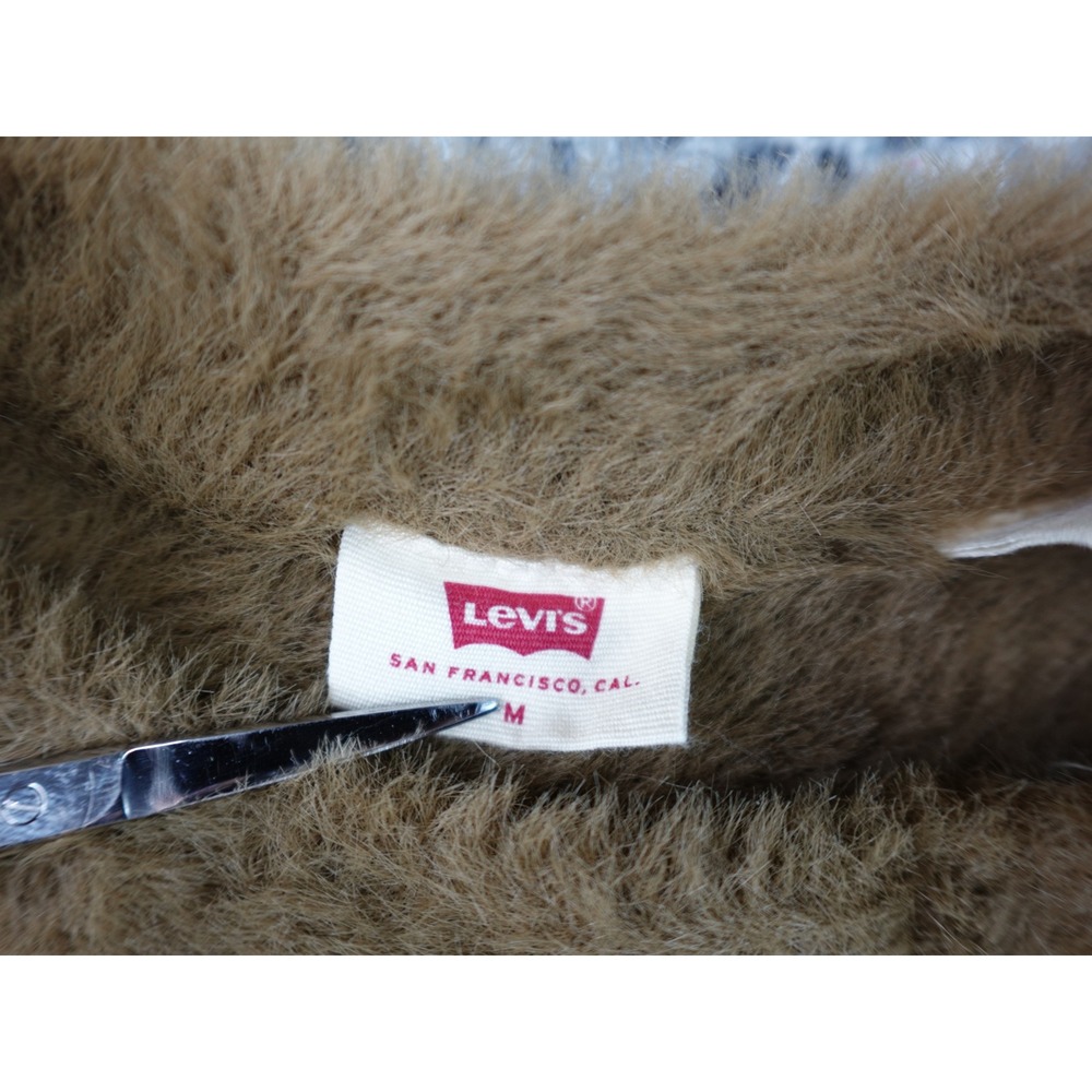 Levi's Heart Fuzzy Knit Sweater Womens Medium Olive Brown Good A3237-0001 - Picture 7 of 12